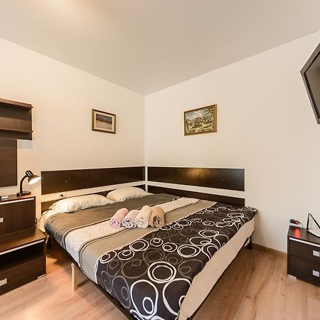 New Appartment Near Kyiv Airport Экстерьер фото